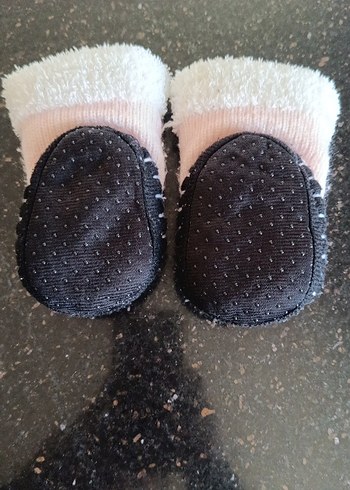 Kız Çocuk Pembe Nakışlı Sıcacık Örgü Terlik - Görsel 2