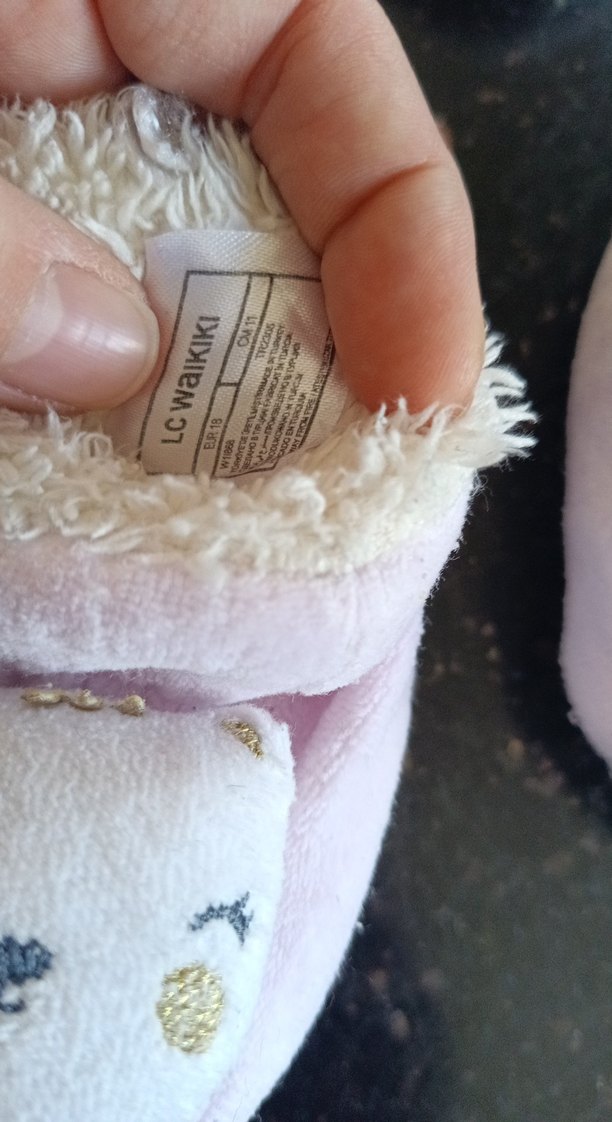 Kızlar için Pembe Kürklü Sıcak Ev Terlikleri - Görsel 3