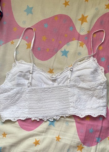 Düğmeli Nakışlı Beyaz Bohem Büstiyer - Görsel 2