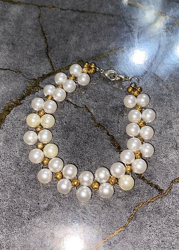 Beyaz Boncuklu Kadın Bileklik - Görsel 2