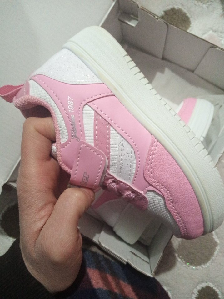 Kız Çocuk Pembe Cırtlı Spor Ayakkabı - Görsel 2