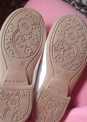 Kızlar için Beyaz Fiyonk Detaylı Babet Ayakkabı - Görsel 5