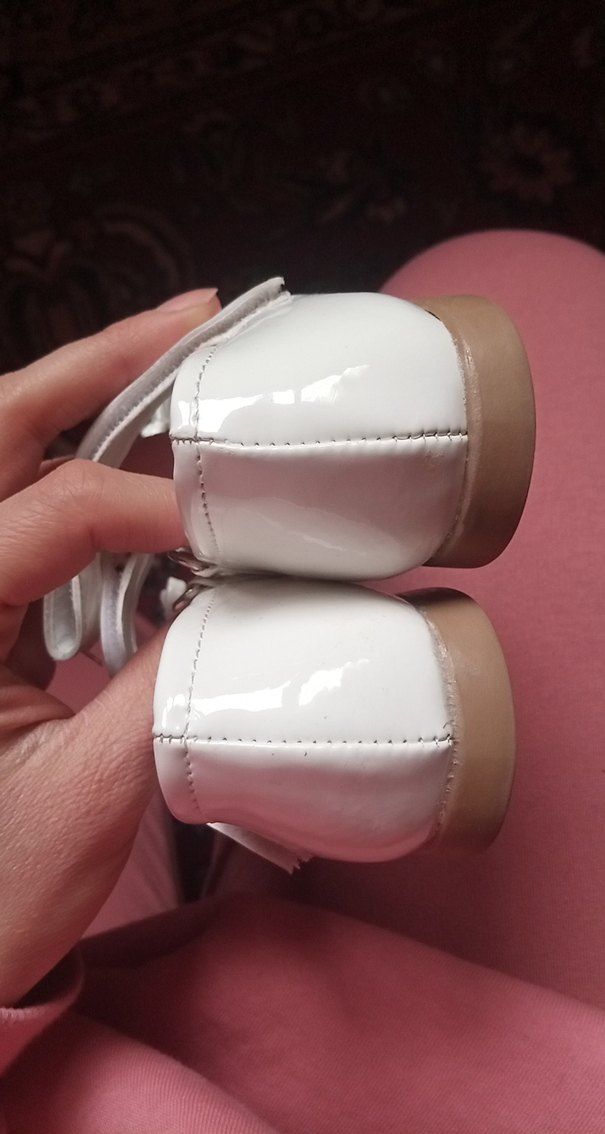 Kızlar için Beyaz Fiyonk Detaylı Babet Ayakkabı - Görsel 4