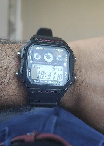 Casio AE1300 W SAAT