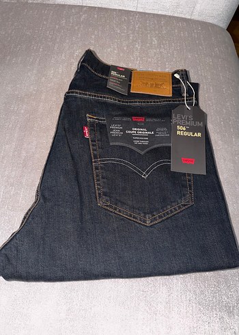 Levis Sifir Etiketli Levis 502 Regular Koyu Mavi Denim Jean