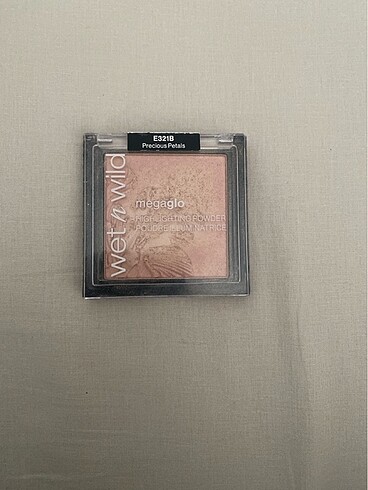 wet n wild highlighter