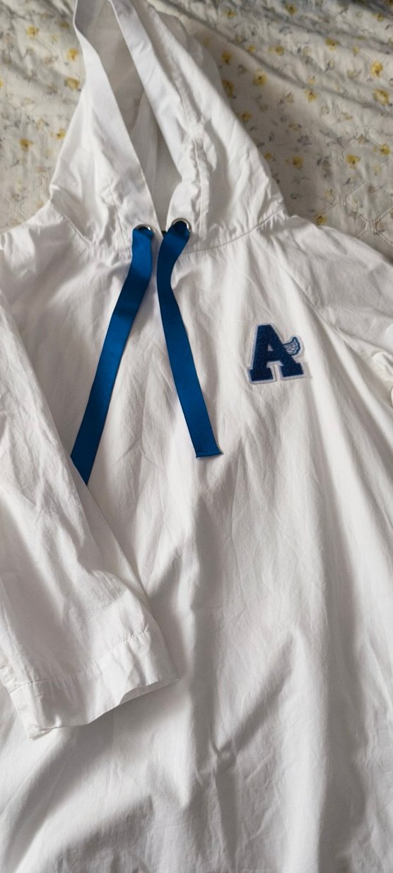 Mavi Kurdeleli Beyaz Kapüşonlu Sweatshirt - Görsel 2