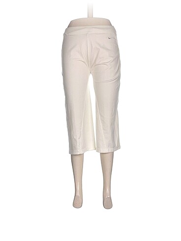 Nike Bermuda / Kapri %70 İndirimli.