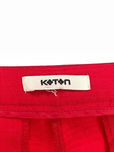 40 Beden kırmızı Renk Koton Düz Kesim %70 İndirimli.