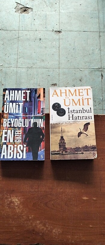 Ahmet Ümit. 