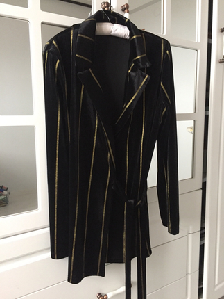 38 Beden siyah Renk Zara kadife ceket