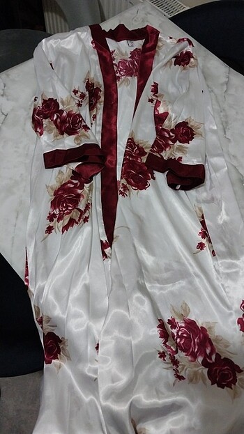 m Beden bordo Renk Gecelik