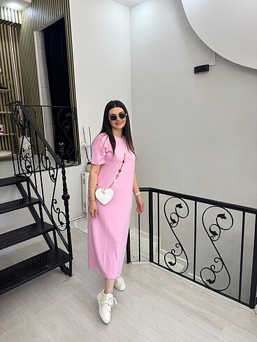 m Beden pembe Renk Pembe taşlı elbise