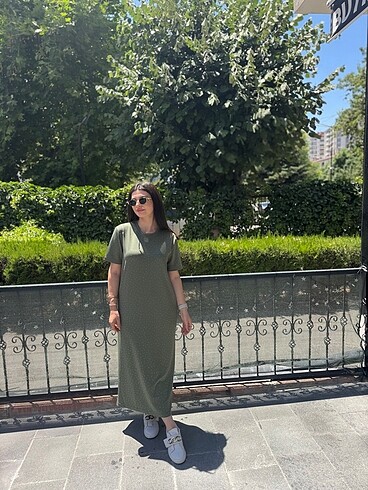 Haki taşlı elbise