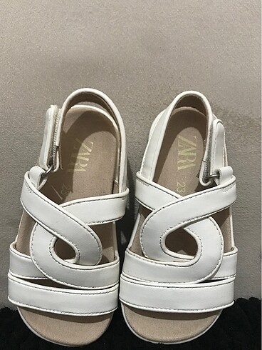 Zara bebek sandalet
