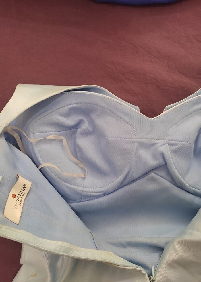 Saten uzun kuyruğu olan elbise - Görsel 5