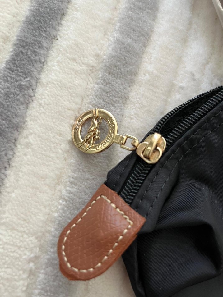 Longchamp Katlanabilir Siyah Çanta - Görsel 4