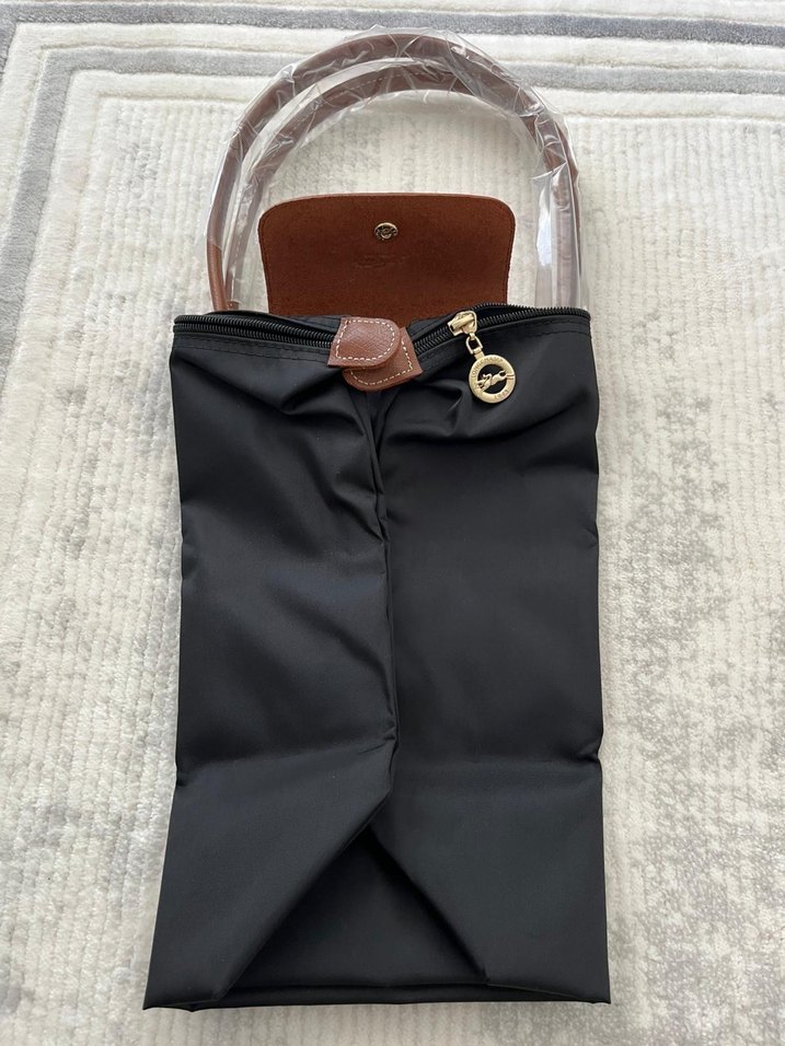 Longchamp Katlanabilir Siyah Çanta - Görsel 3