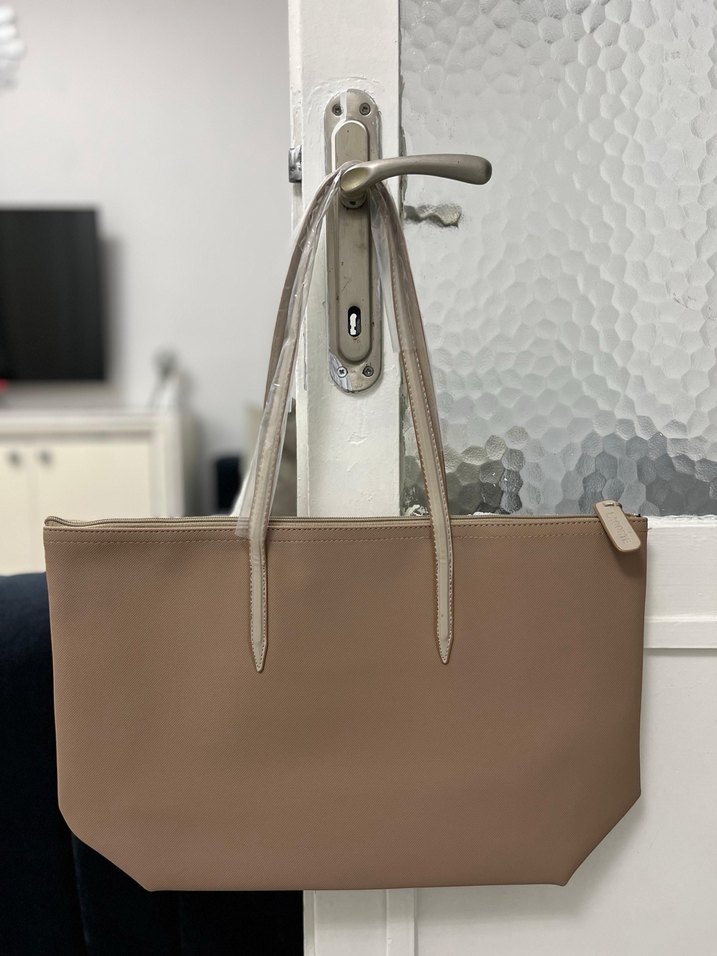 Lacoste Camel Renk Bayan Omuz Çantası - Görsel 3