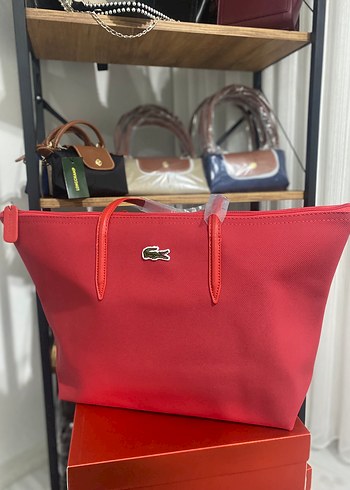  Beden Lacoste Kırmızı Deri Fermuarlı Kadın Çanta