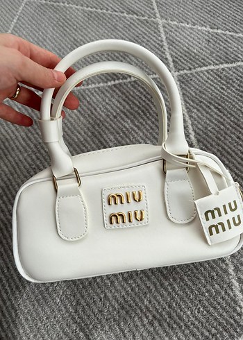 MIU MIU ASKILI BAYAN ÇANTA