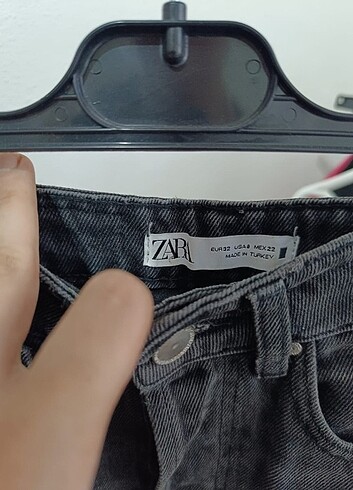 32 Beden Zara siyah kot şort