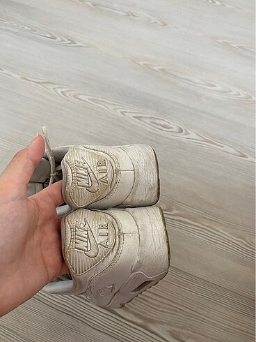 37,5 Beden beyaz Renk Nike air max orjinal