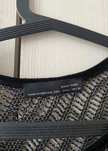 Kadın Siyah Pilili Dantelli Kolsuz Bluz - Görsel 2