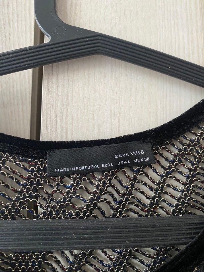 Kadın Siyah Pilili Dantelli Kolsuz Bluz - Görsel 2