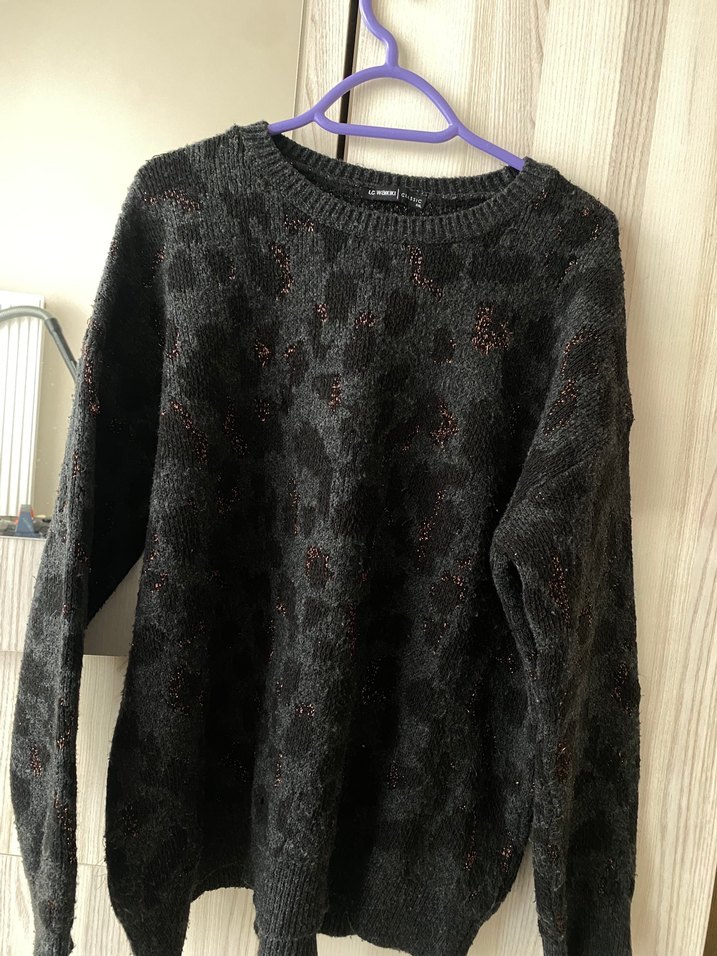 Gri Yılan Desenli Örgü Kadın Kazak - Görsel 3