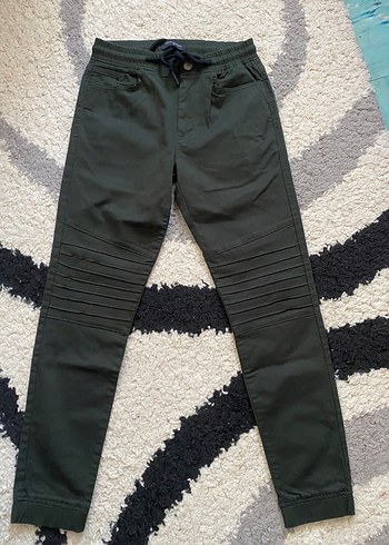 LC Waikiki Sari Bisiklet Yaka Tisort