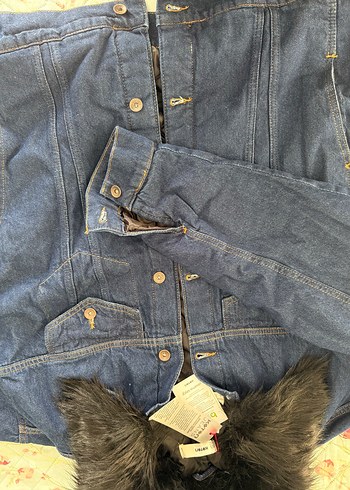 Kürk detaylı kot ceket - Görsel 4