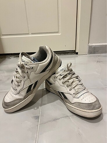 40 Beden Reebok orijinal spor ayakkabı 40 numara