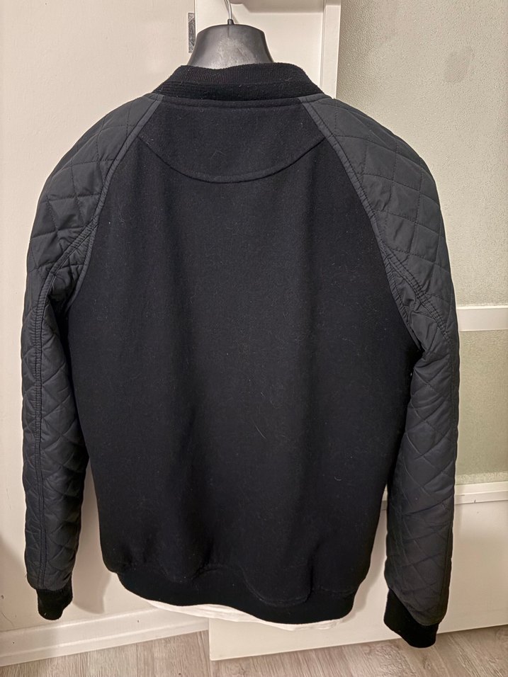 Siyah ekoseli Fermuarlı Erkek mont - Görsel 5