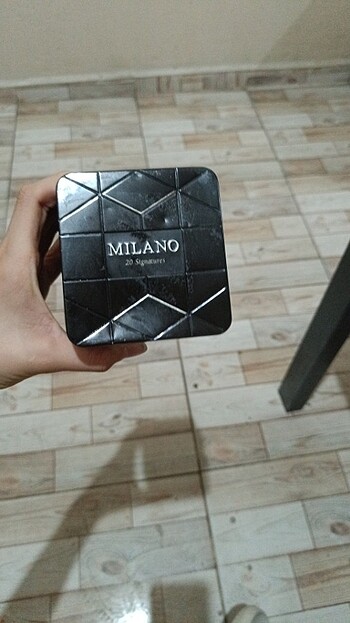 Milano boş kutu 