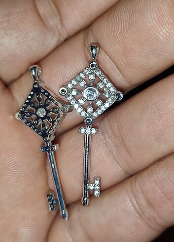 Sterling silver Zirkon taşlı anahtar kolye