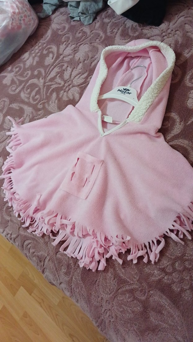 Pembe Kapüşonlu Kız Çocuk Panço - Görsel 2