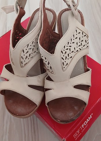 37 Beden Bej Desenli Platform Topuklu Kadın Sandalet