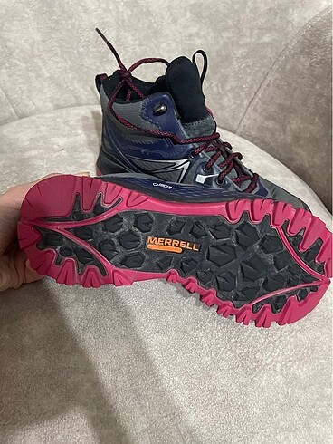 38,5 Beden Merrell bot