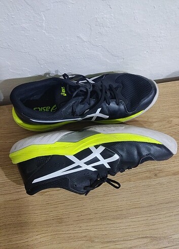 Asics voleybol ayakkabısı - Görsel 3