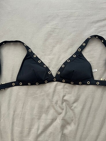 bikini üstü