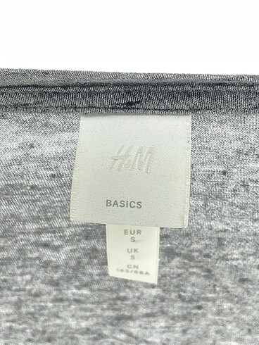 s Beden gri Renk H&M T-shirt %70 İndirimli.