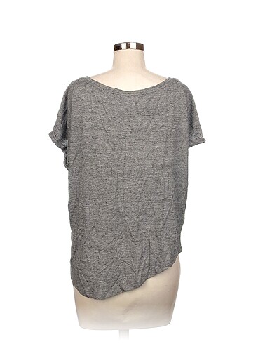 s Beden H&M T-shirt %70 İndirimli.