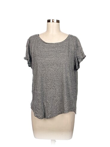 H&M T-shirt %70 İndirimli.