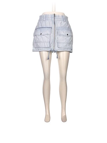 Bershka Mini Etek %70 İndirimli.