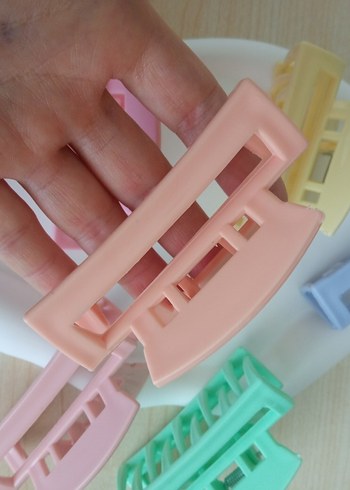 Pastel Renkli Plastik Saç Tokaları - Görsel 3