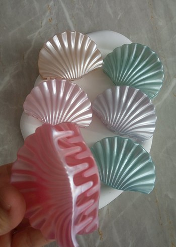 Pastel Renkli Pliseli Deniz Kabuğu Toka - Görsel 3