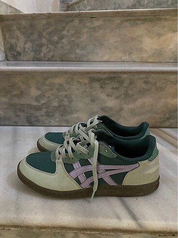37 Beden asics ayakkabı