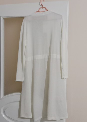 Uzun Beyaz Kadın Sabahlık - Görsel 3