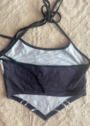Urban Outfitters Siyah Gotik Halter Yaka Crop Top